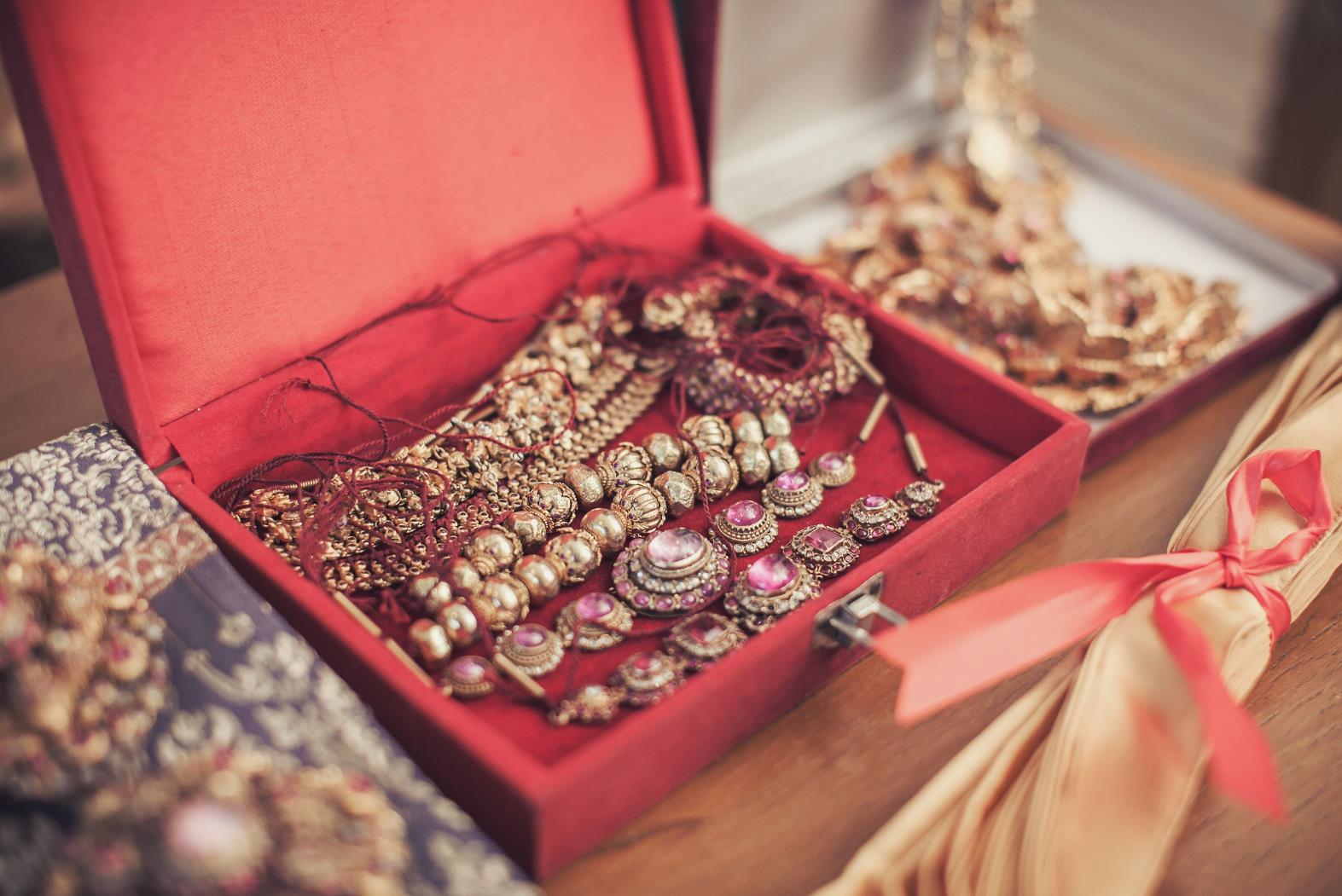 como-se-valoran-las-joyas-en-una-herencia