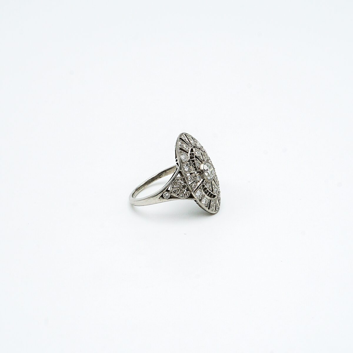 S&B_JOYAS_OCT_81